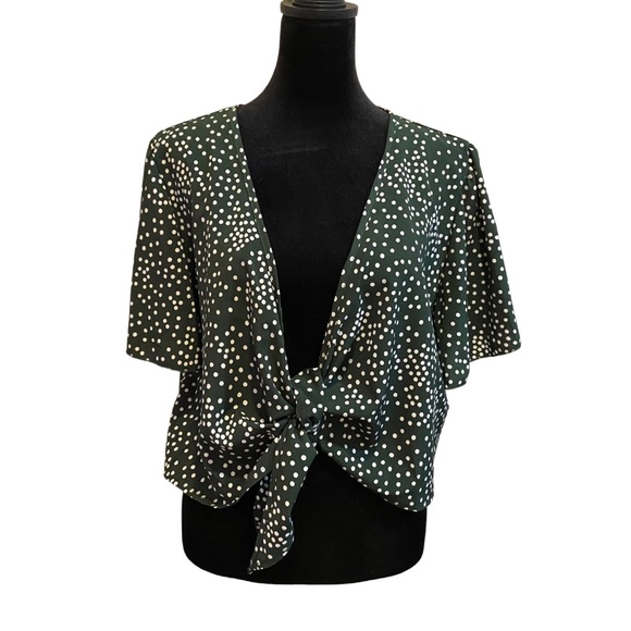 🌟3 FOR $15🌟 SHEIN Green Polka Dot Crop Top Women’s Size X - Large (12) - Picture 4 of 11